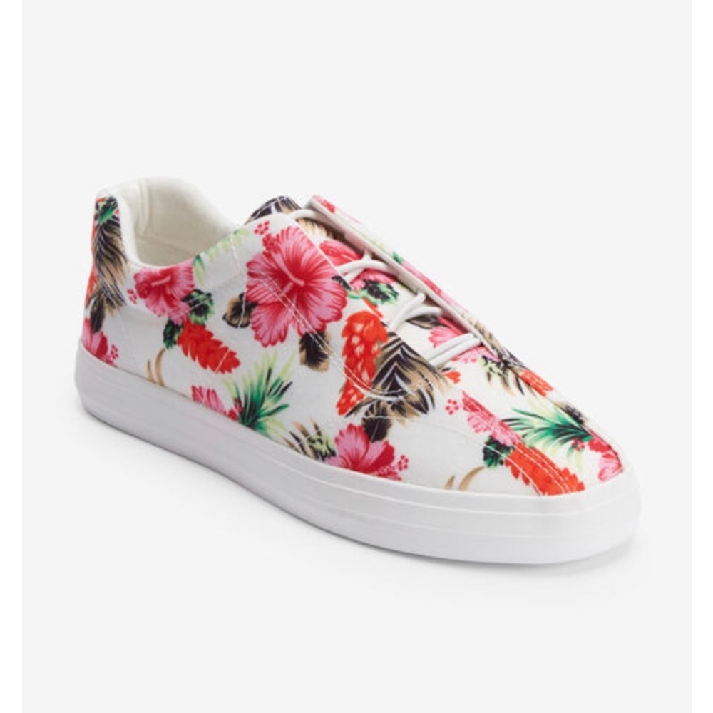 NWT The Bungee Sneaker by Comfortview WOMENS size 11